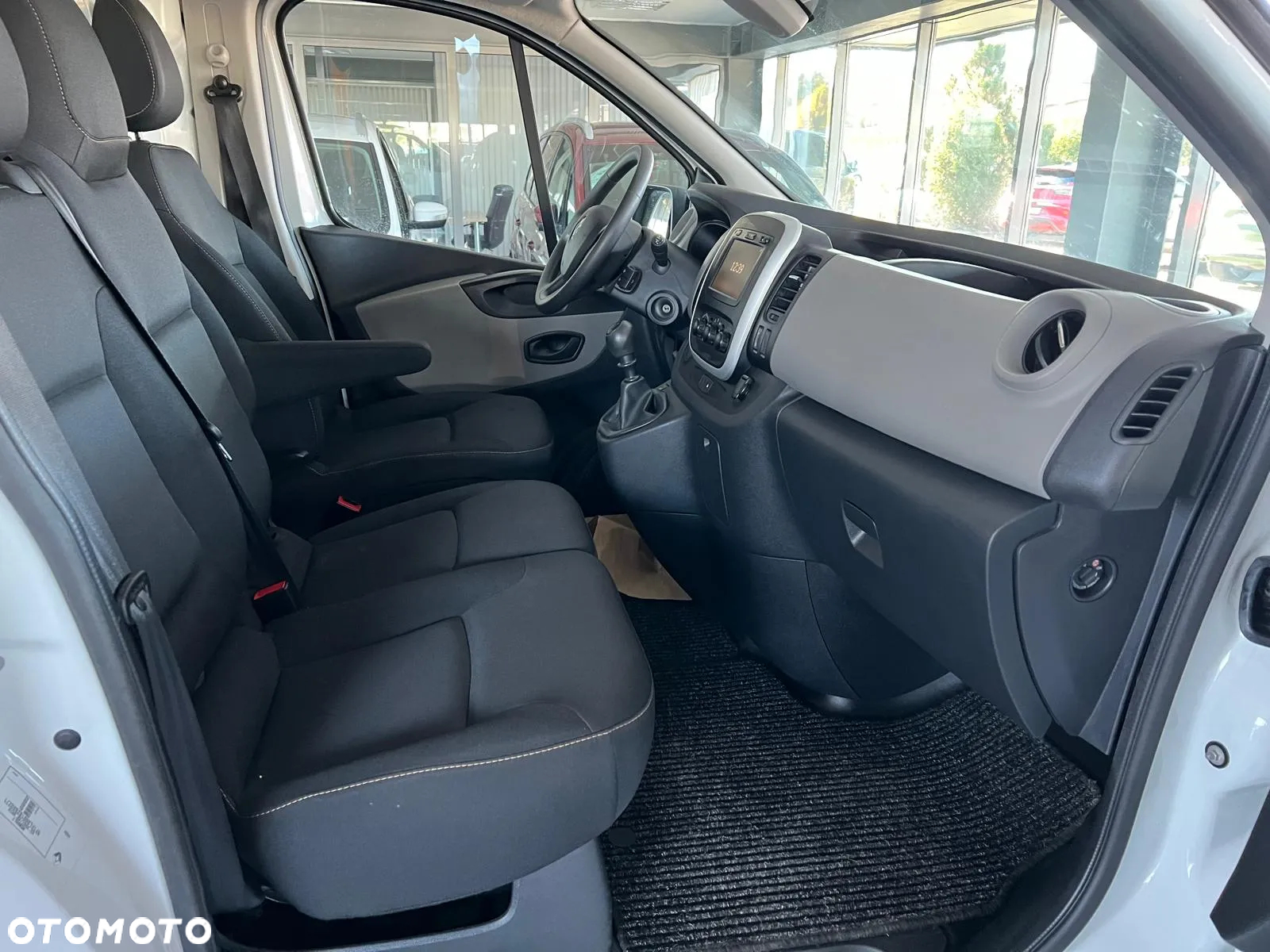 Renault Trafic - 37
