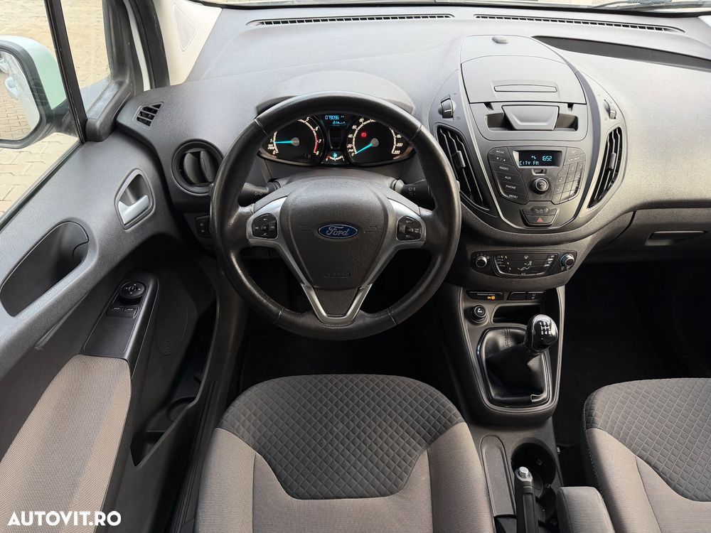 Ford Tourneo Courier 1.0 EcoBoost S&S Trend - 12