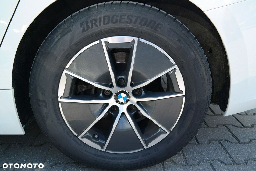 BMW Seria 3 - 32