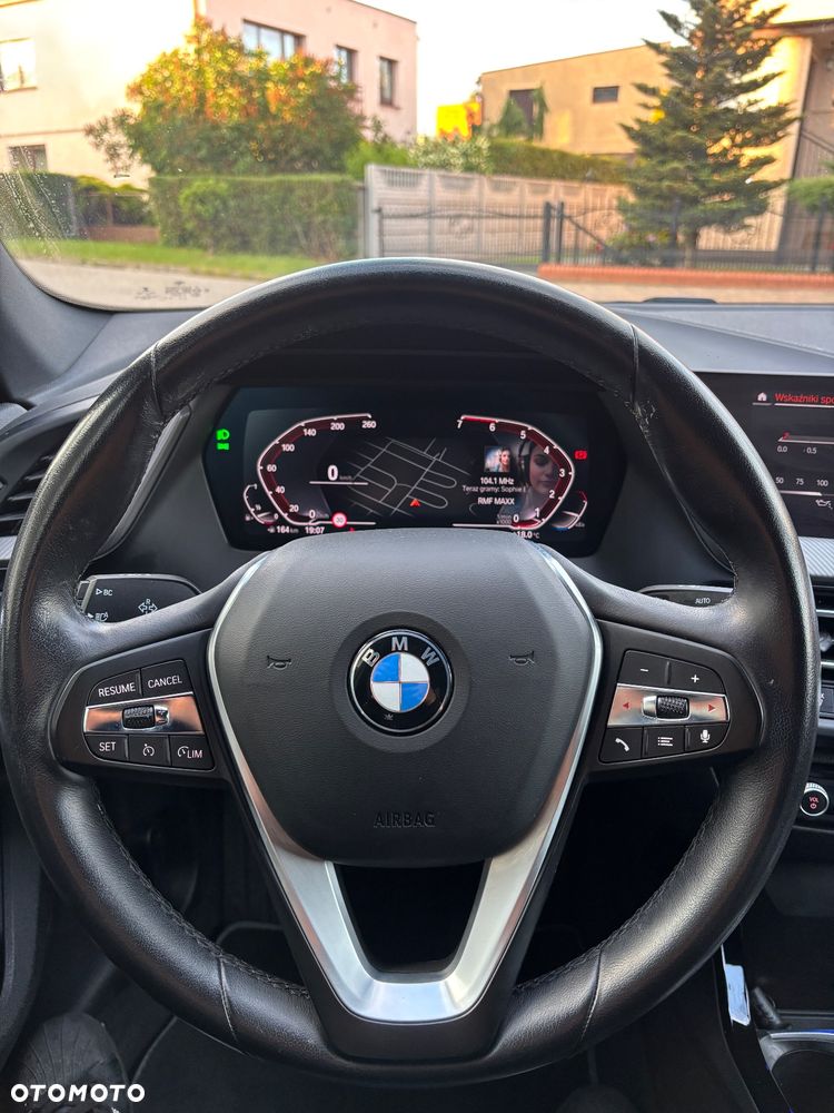 BMW Seria 2 218i - 12