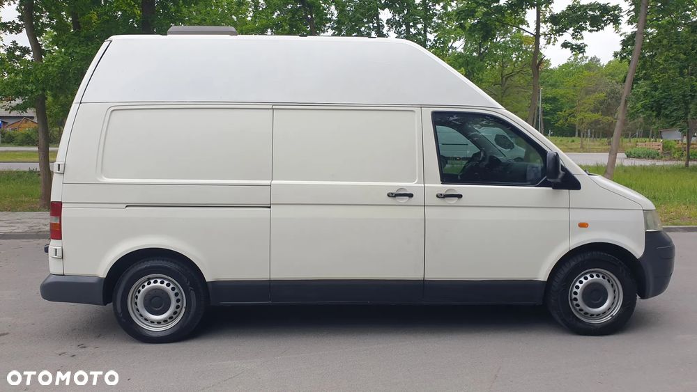 Volkswagen Transporter Caravelle Kurz (5.Si.) - 12