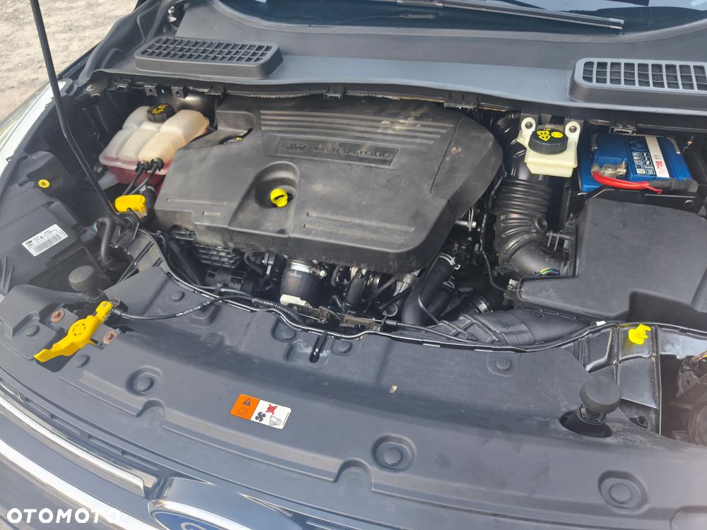 Ford Kuga - 10