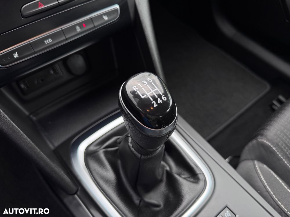 Renault Megane ENERGY dCi 110 EXPERIENCE - 32