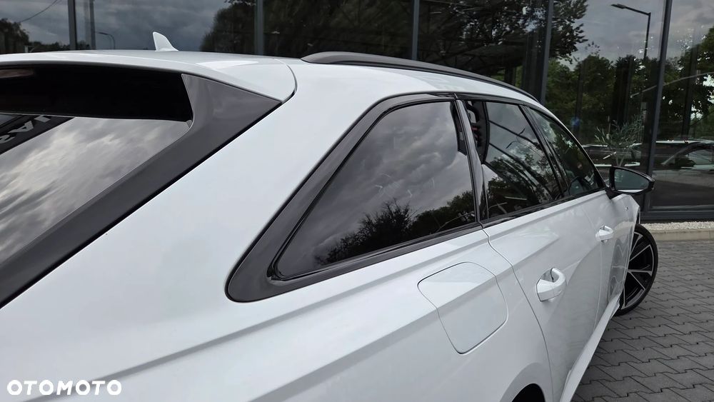 Audi A6 Avant 55 TFSI e quattro S tronic S line - 31