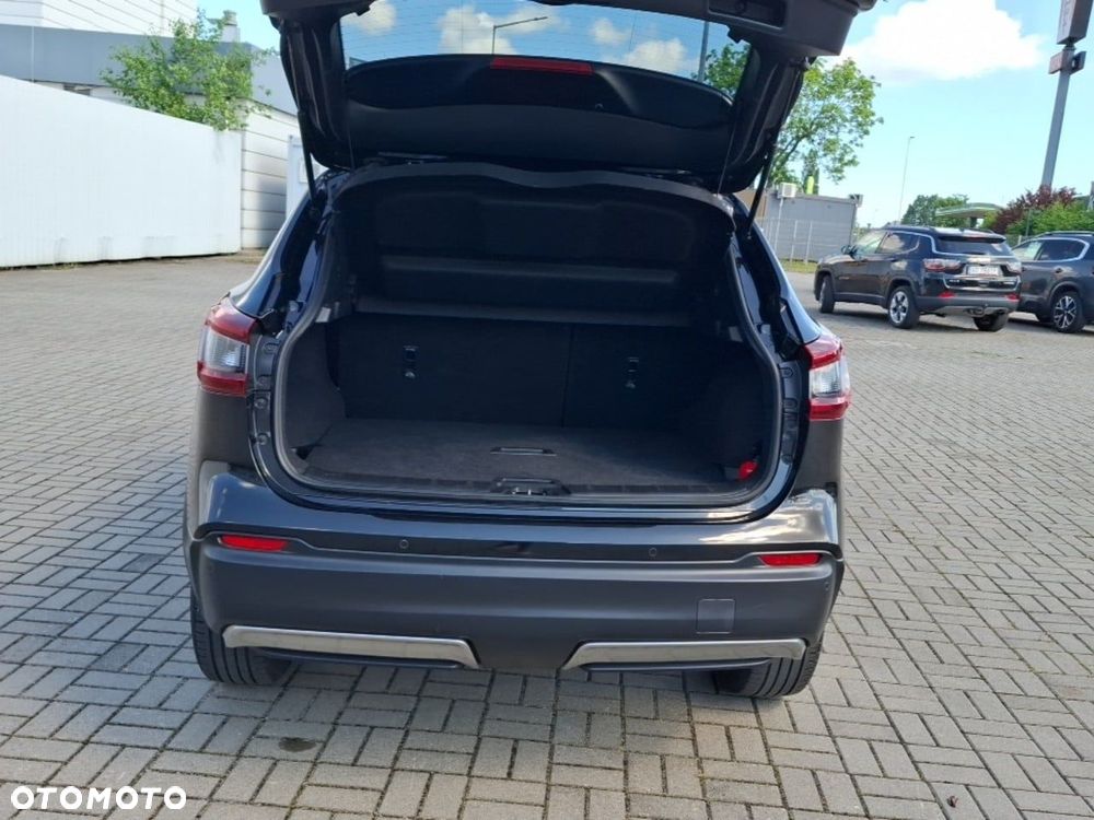 Nissan Qashqai 1.3 DIG-T N-Connecta DCT - 6