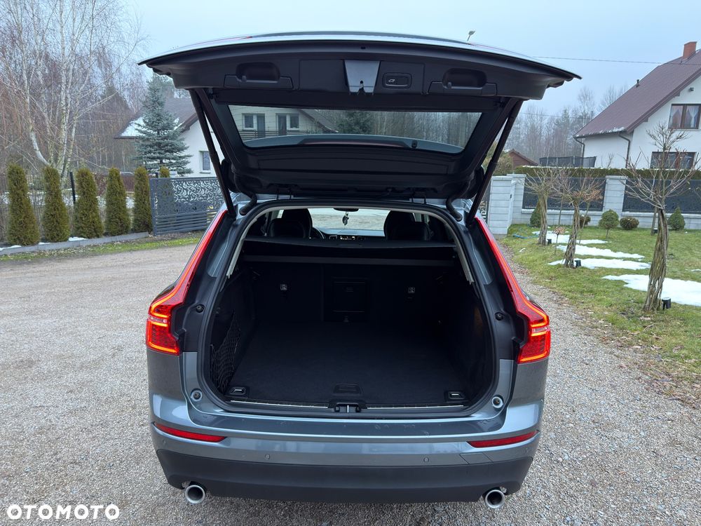 Volvo XC 60 D4 SCR Momentum - 28