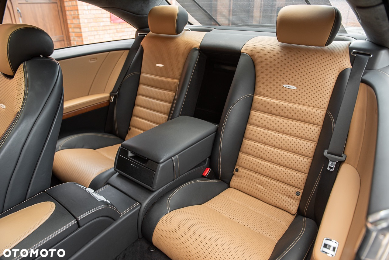 Mercedes-Benz CL 63 AMG 7G-TRONIC - 32