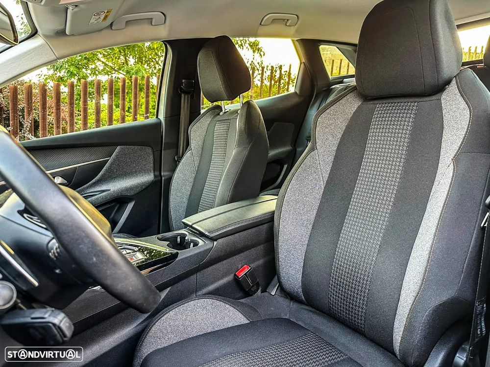 Peugeot 3008 PureTech 130 Stop & Start GPF EAT8 Active - 12
