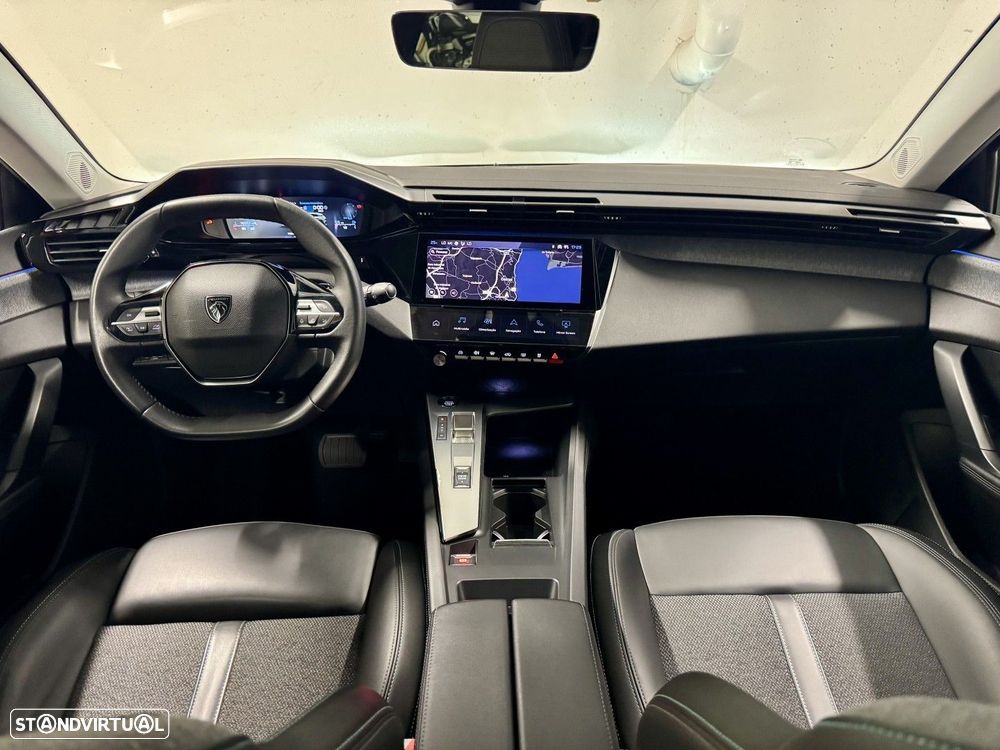 Peugeot 308 1.2 PureTech Allure Pack EAT8 — fotografia 40