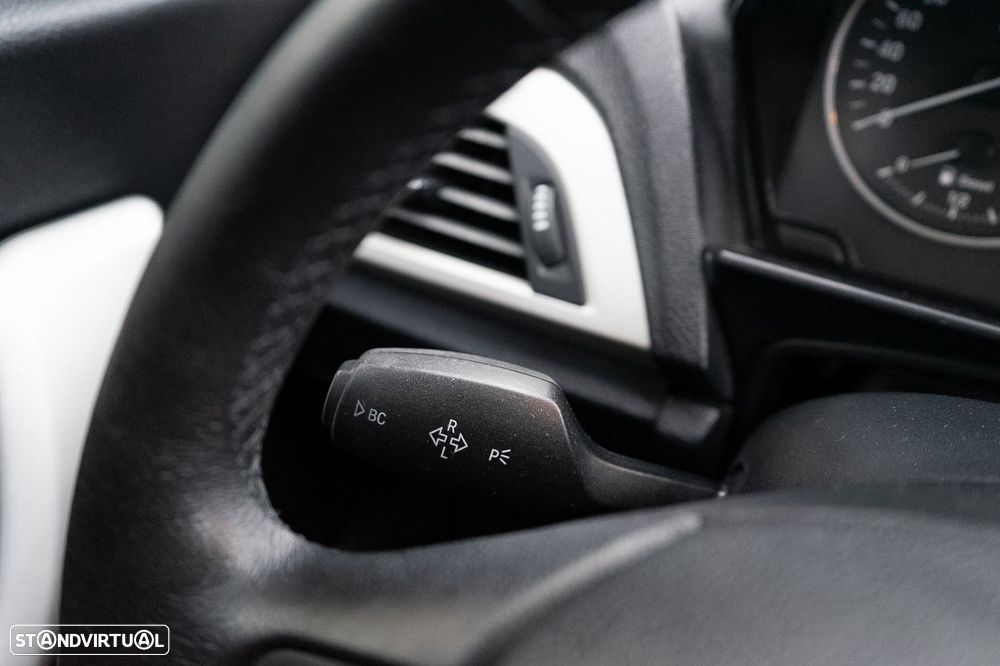 BMW 118 d Sport - 40