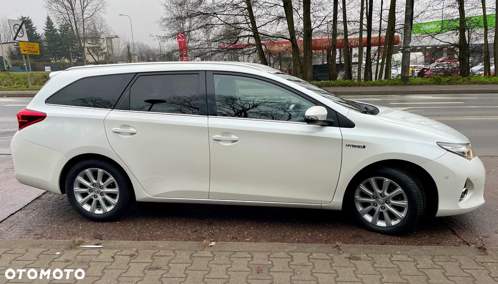 Toyota Auris 1.8 HSD Prestige - 5