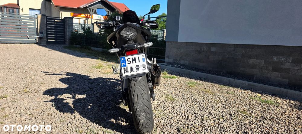 Honda CB - 8