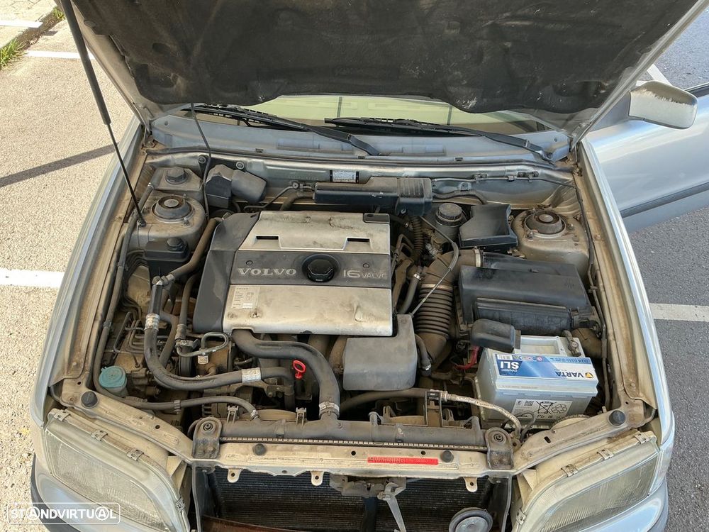 Volvo S40 2.0 - 10