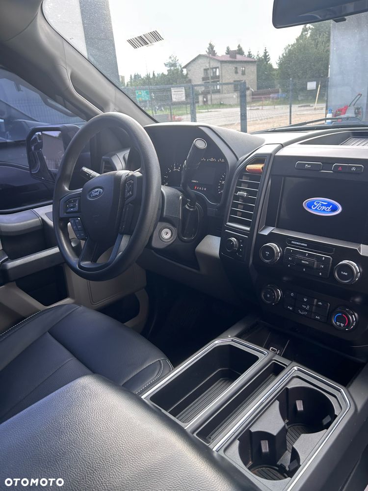 Ford F150 - 4