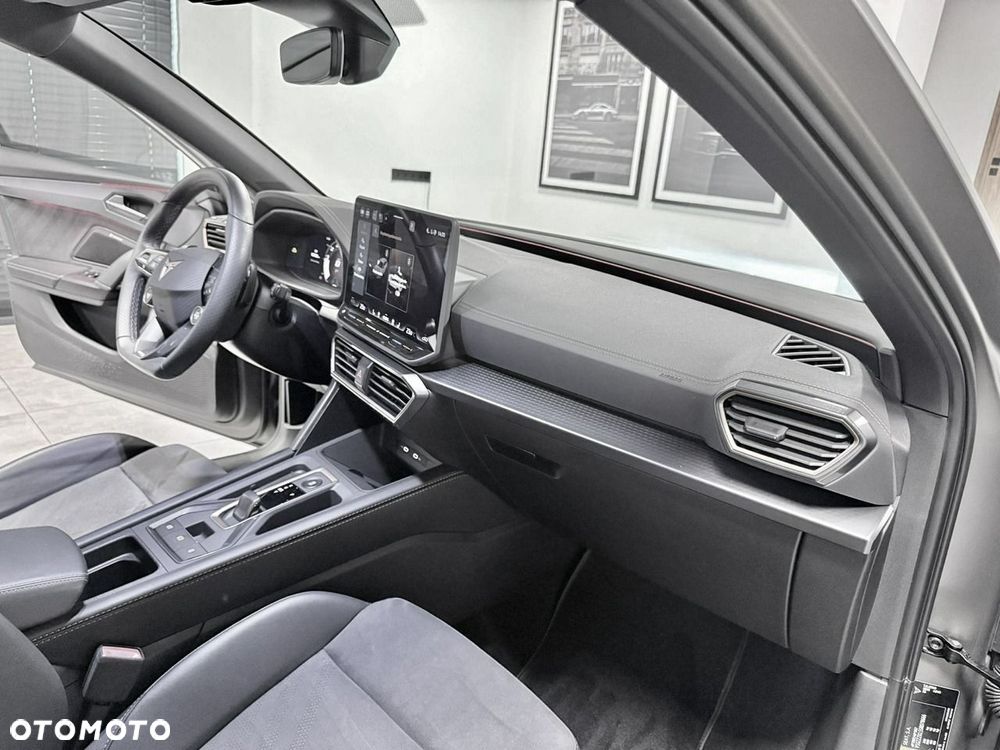 Cupra Leon Sportstourer 2.0 TSI 4Drive DSG VZ Black Edition - 35