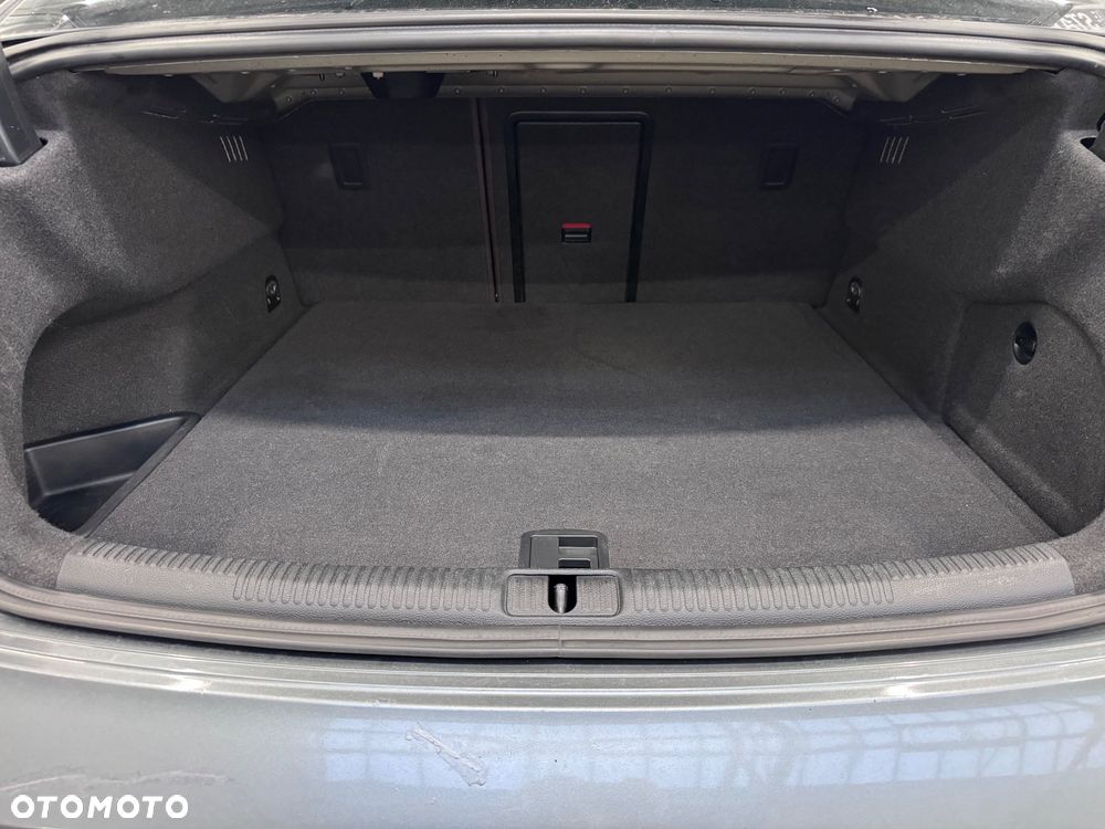 Audi A3 Limousine 2.0 TFSI quattro S tronic design - 29