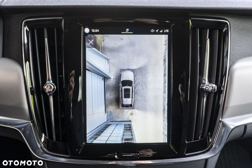 Volvo V90 - 17