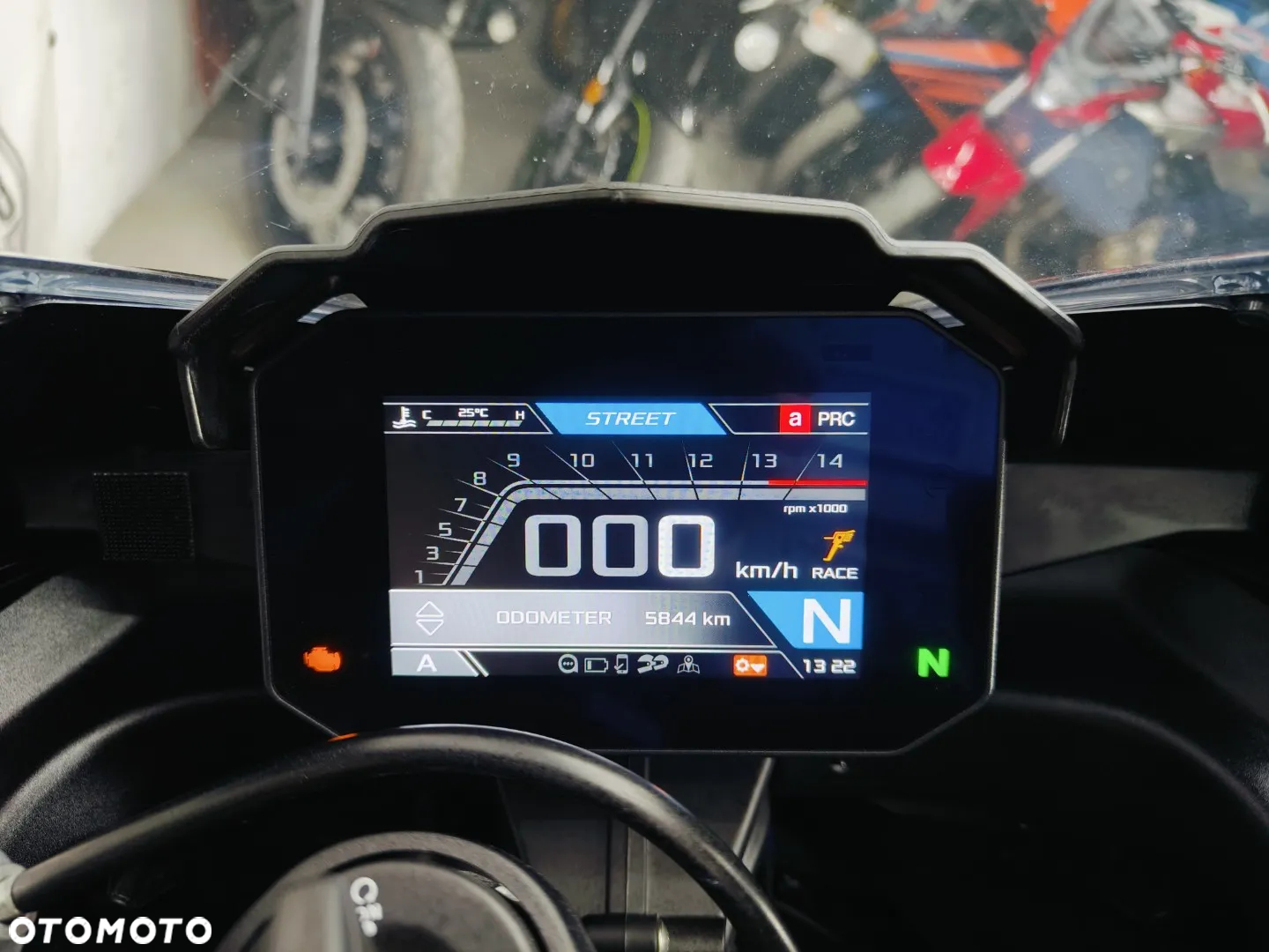 Aprilia RSV - 16