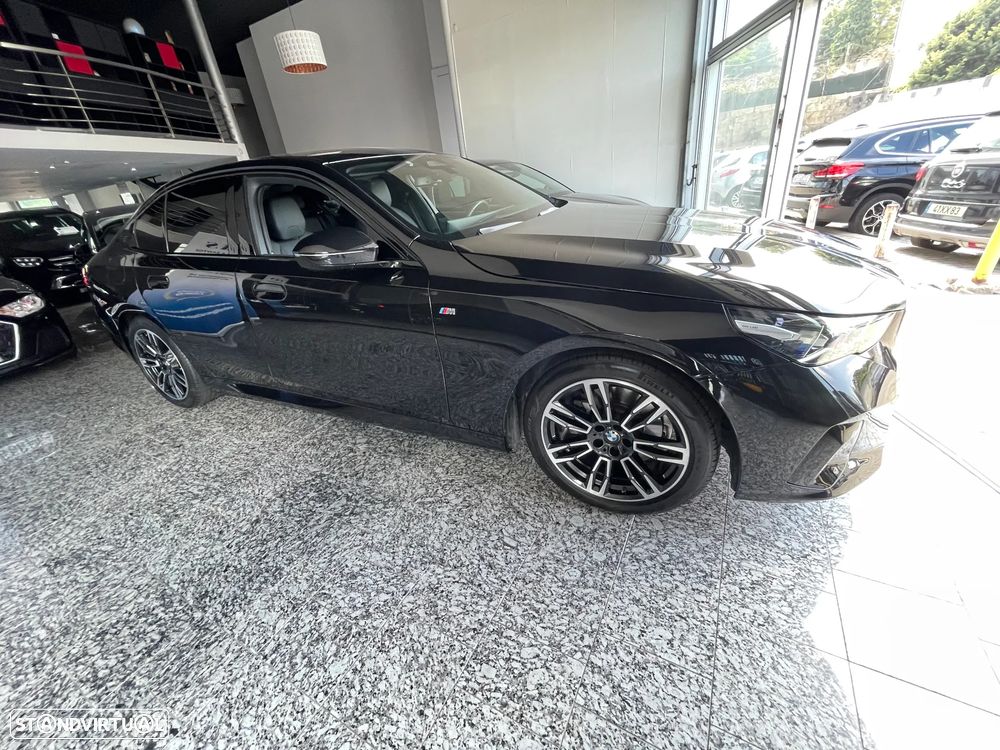 BMW 520 d Pack Desportivo M - 23