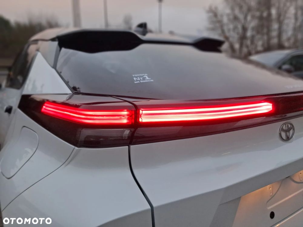 Toyota C-HR 2.0 Hybrid Dynamic Force Executive - 12