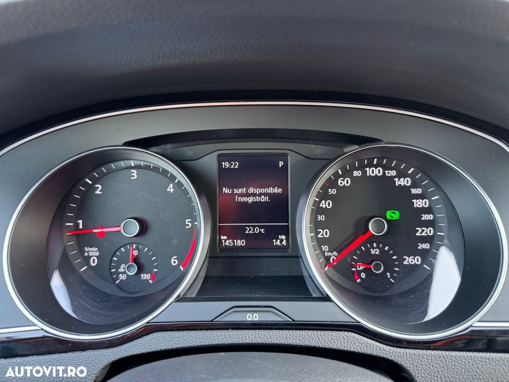 VOLKSWAGEN Passat 2020 — imagine 5