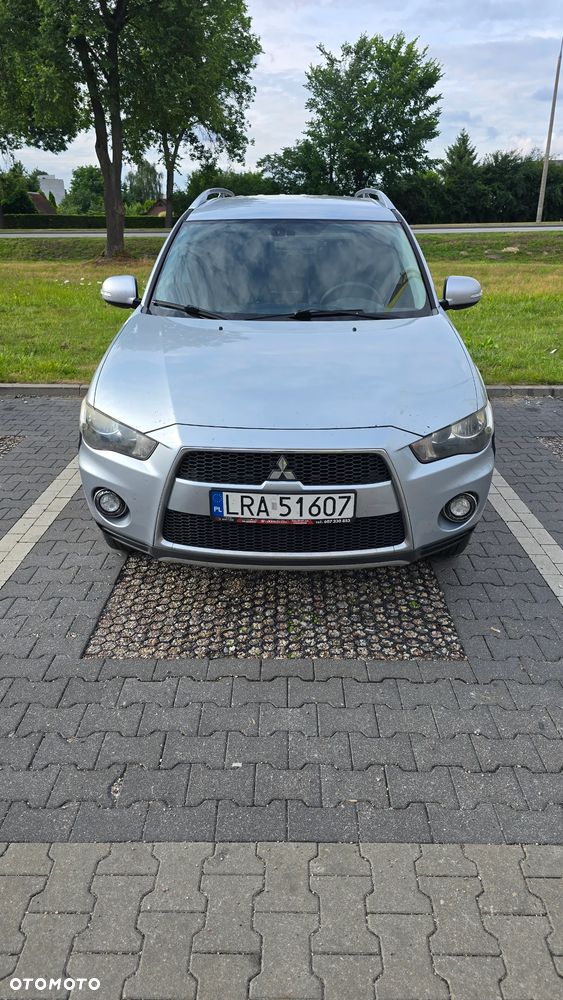Mitsubishi Outlander - 3