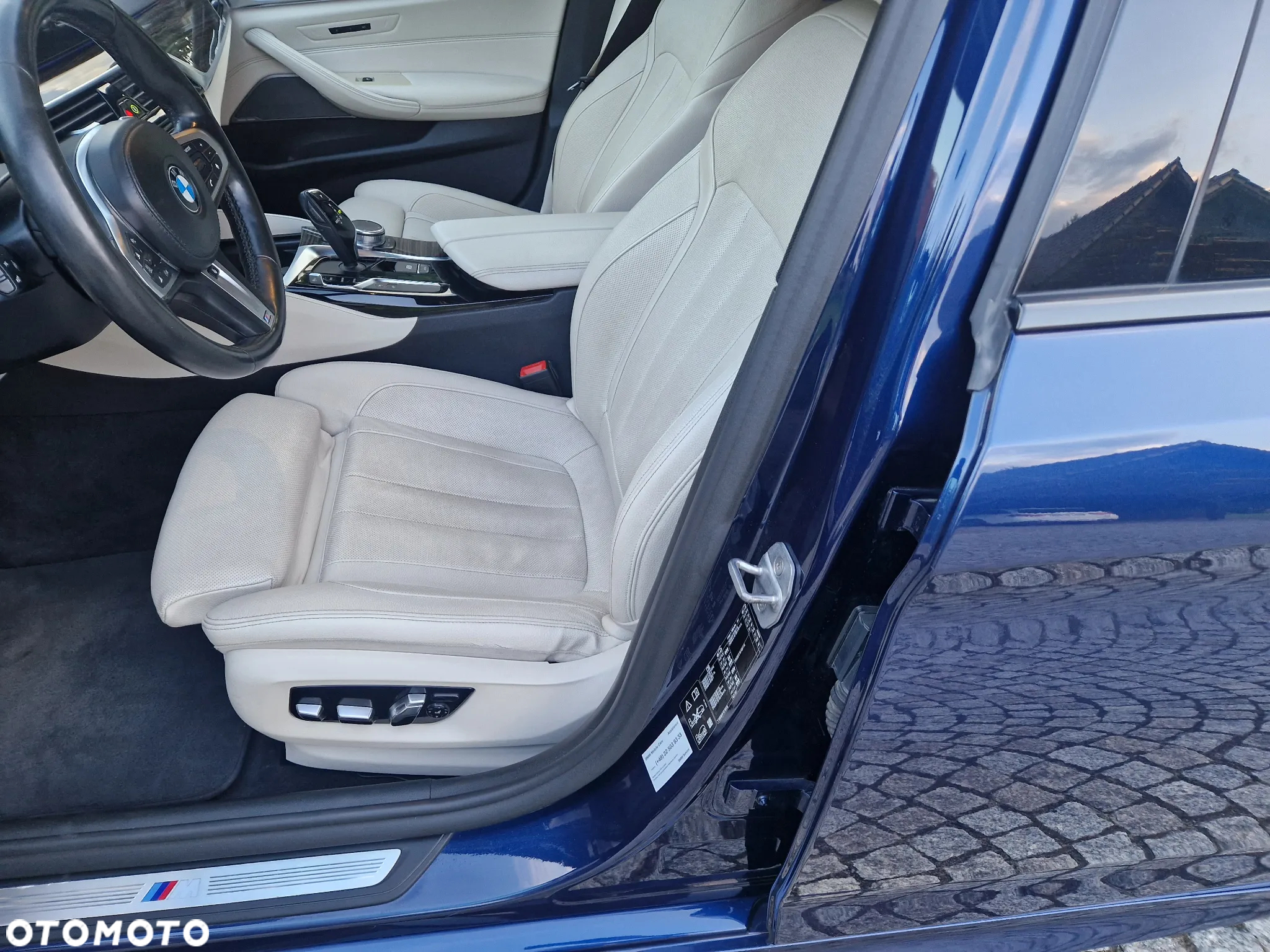 BMW Seria 5 520d xDrive - 9