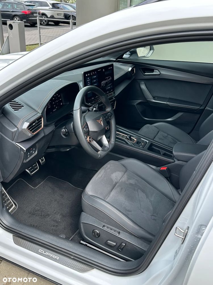 Cupra Formentor 1.5 eTSI mHEV DSG - 11