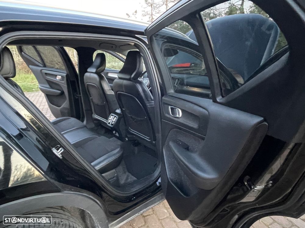 Volvo XC 40 2.0 D3 Momentum Geartronic - 7