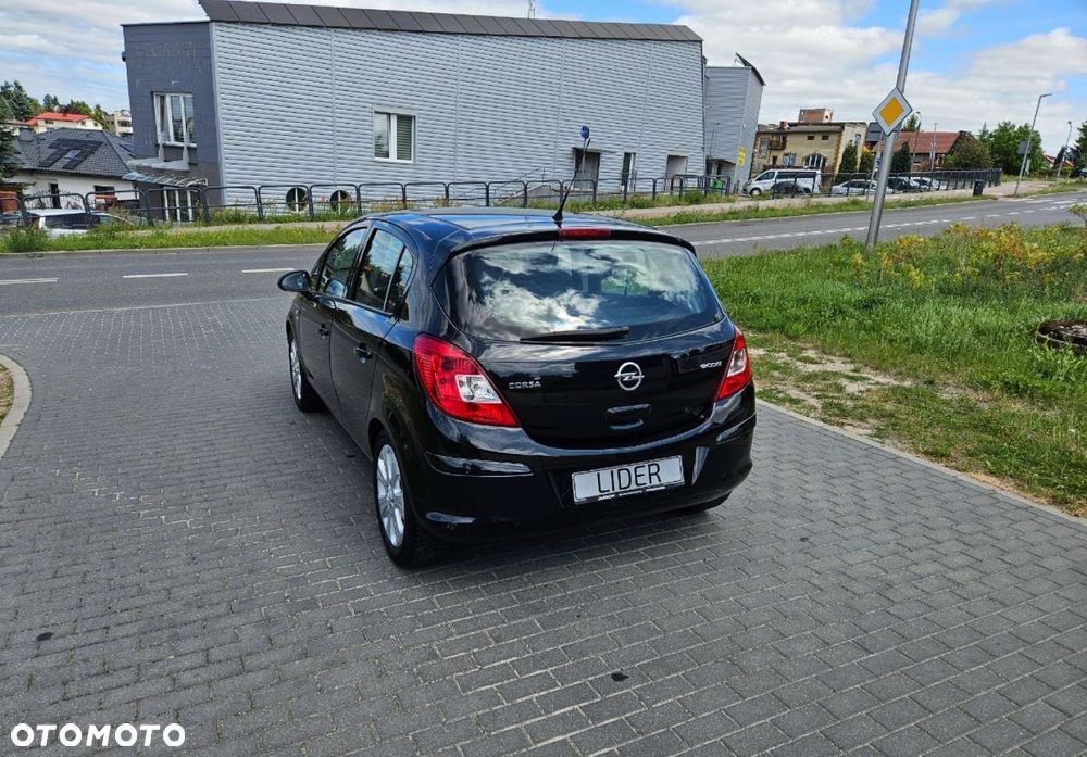 Opel Corsa - 4