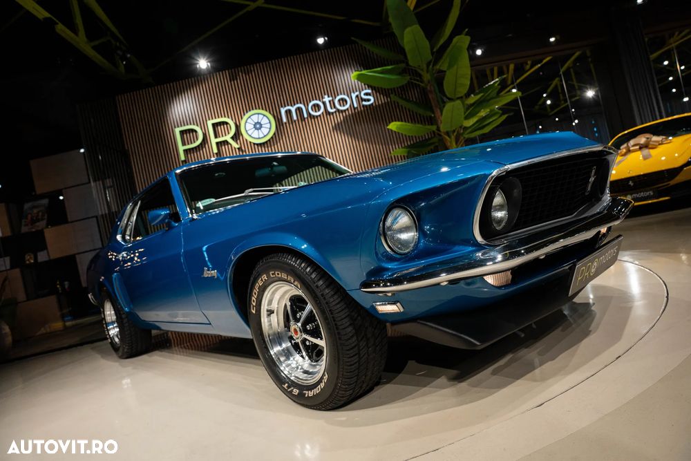 Ford Mustang - 12