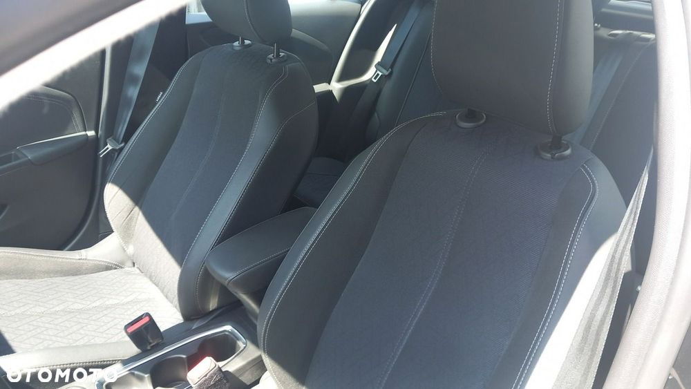 Opel Corsa 1.2 Elegance S&S - 12