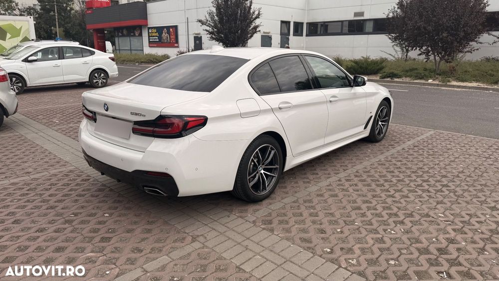 BMW 5 Series 2022 — imagine 7