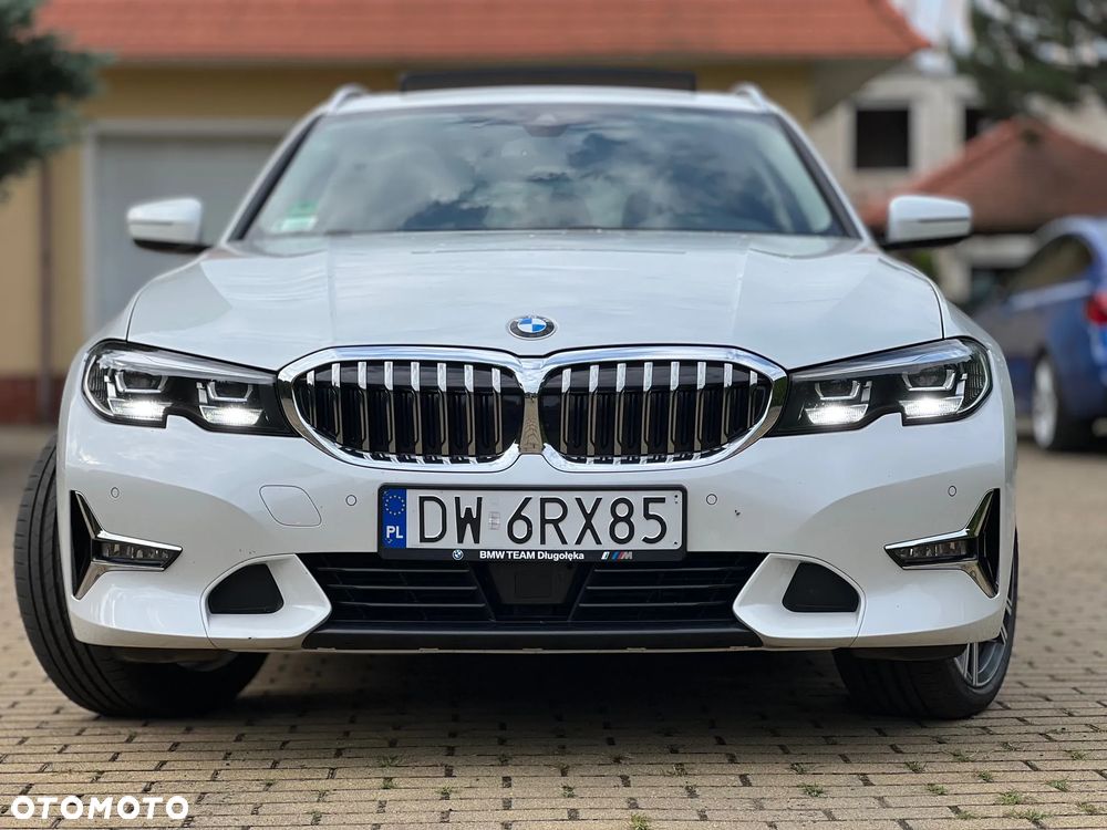 BMW Seria 3 320d xDrive Luxury Line sport - 3