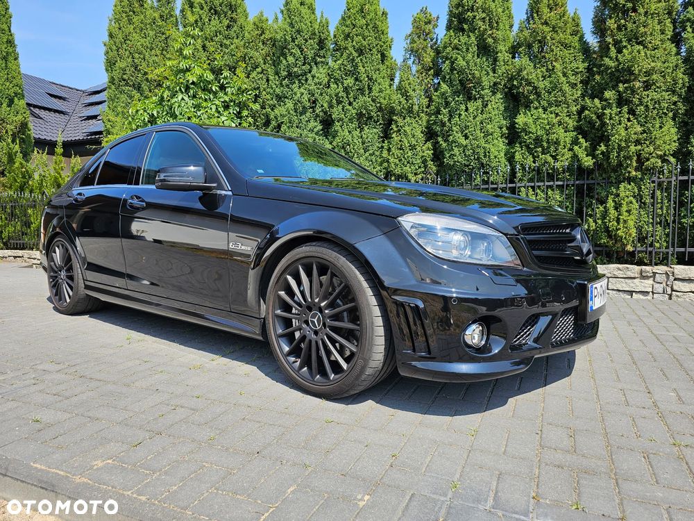 Mercedes-Benz Klasa C 63 AMG - 5