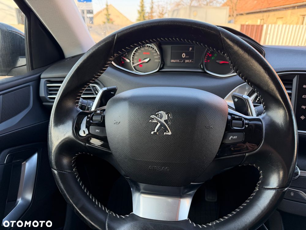 Peugeot 308 - 13