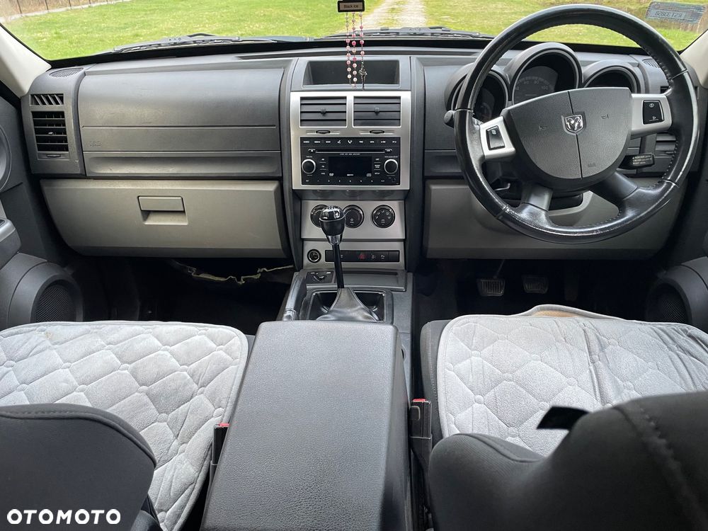 Dodge Nitro 2.8 CRD DPF SE - 7