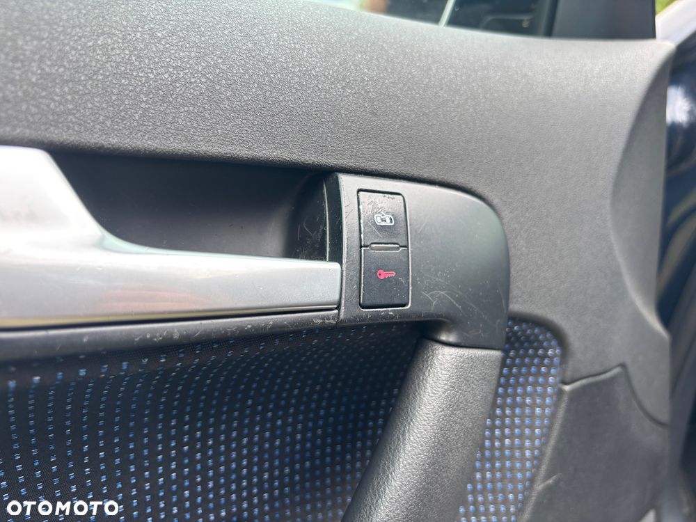 Audi A3 Sportback 2.0 TDI Ambition - 16