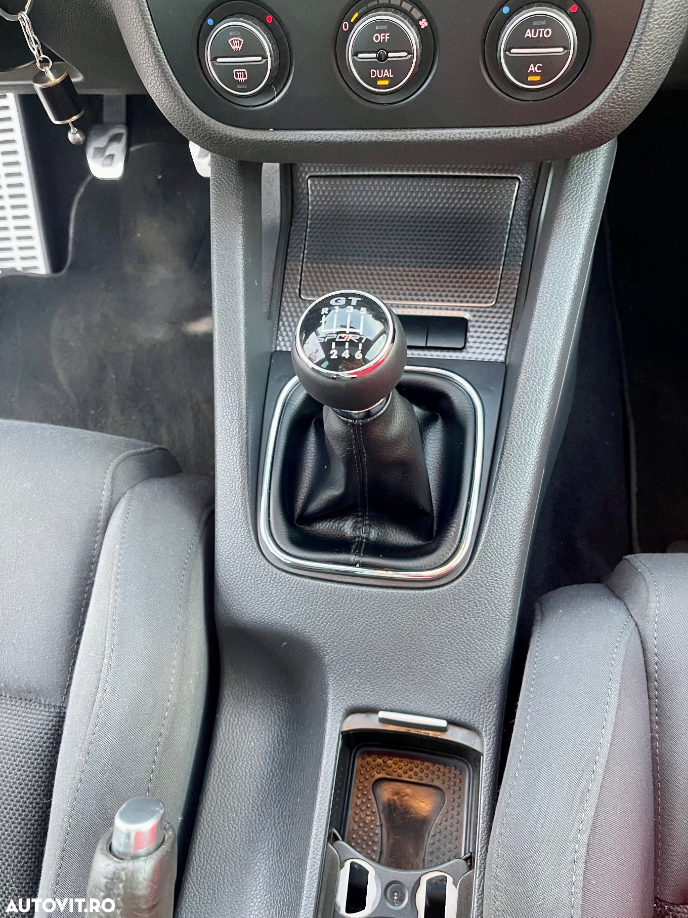 Volkswagen Golf 2.0 TDI GT Sport - 22