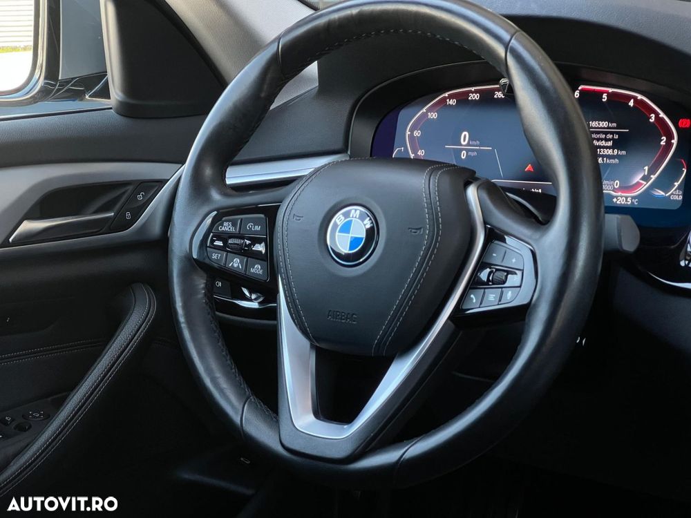 BMW Seria 5 520d AT MHEV - 11