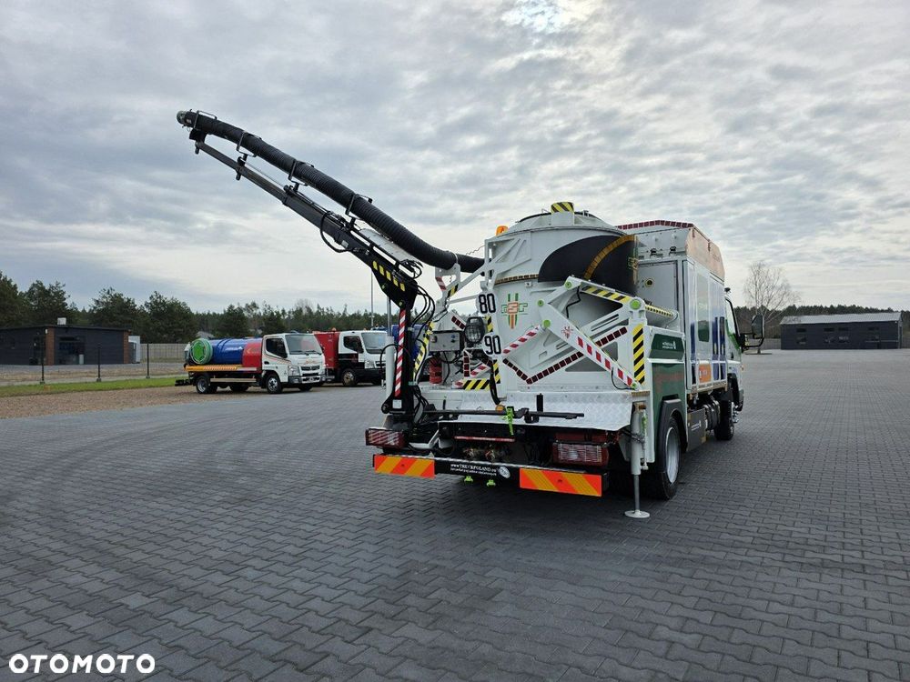 Mitsubishi CANTER odkurzacz koparka ssąca substancje sypkie CITY SAUGER - 30