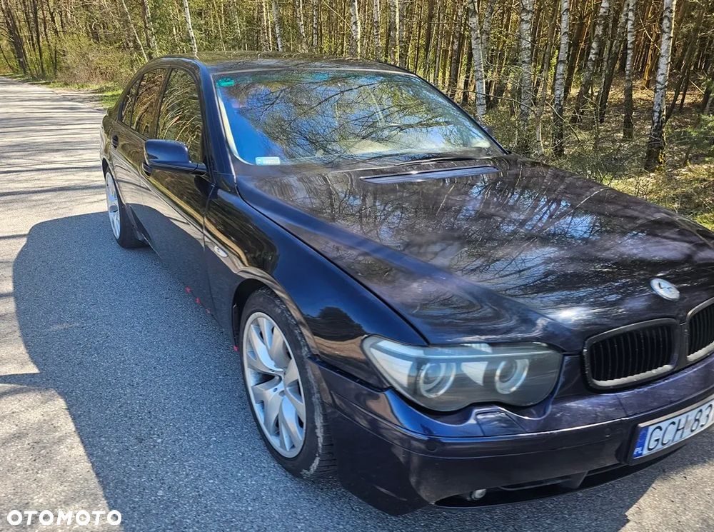 BMW Seria 7 745i - 2