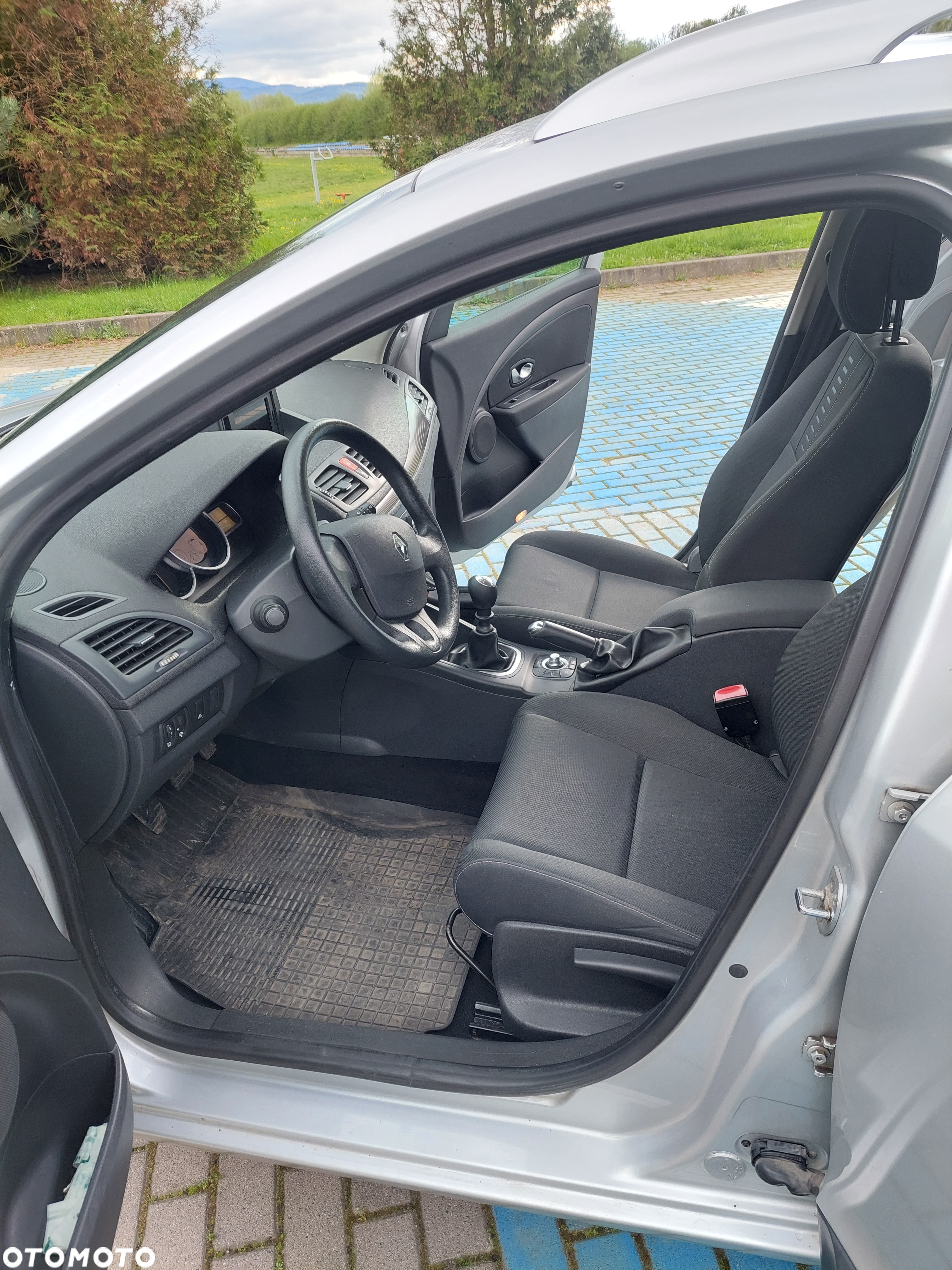 Renault Megane dCi 110 FAP Dynamique - 11