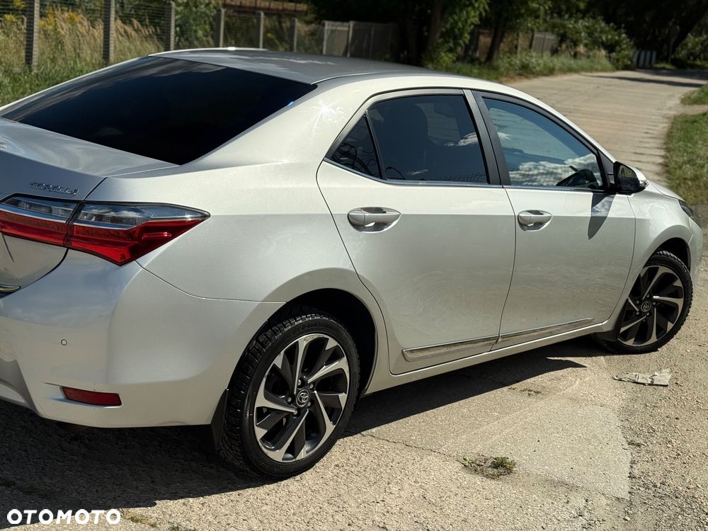 Toyota Corolla 1.6 Comfort - 17