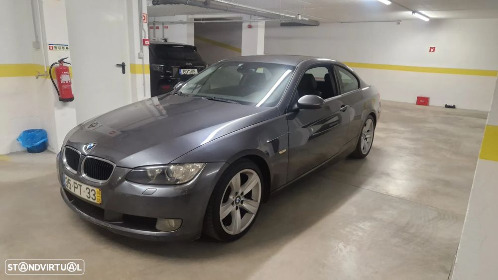 BMW 320 i Coupe - 21