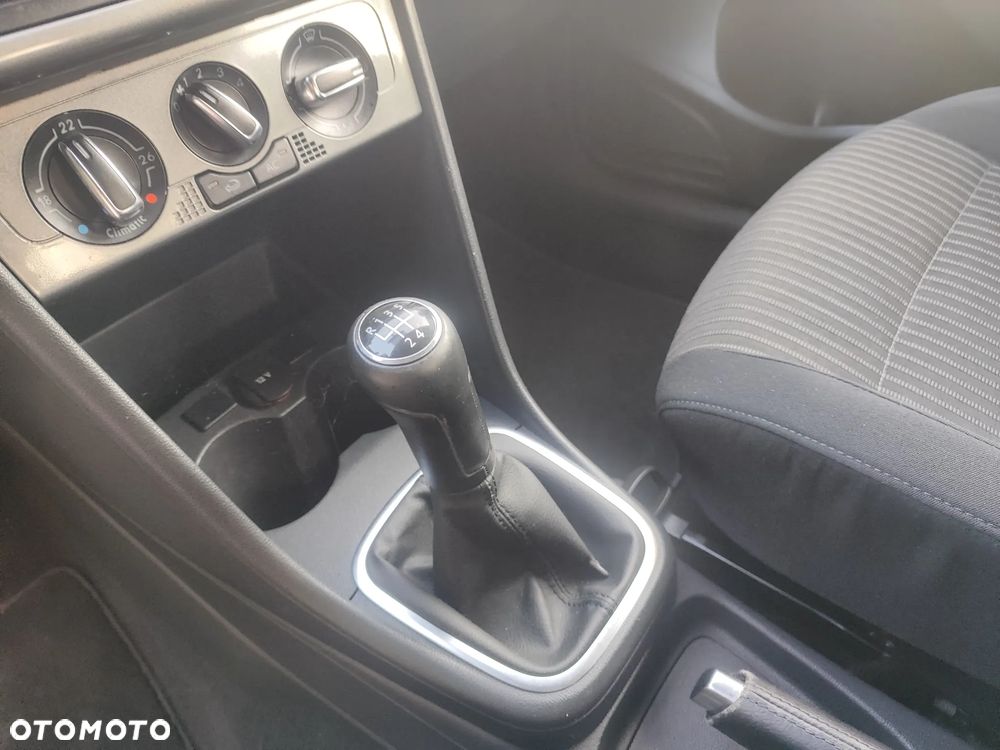 Volkswagen Polo 1.4 Comfortline - 24