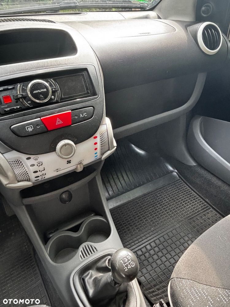 Peugeot 107 1.0 Urban Move - 15