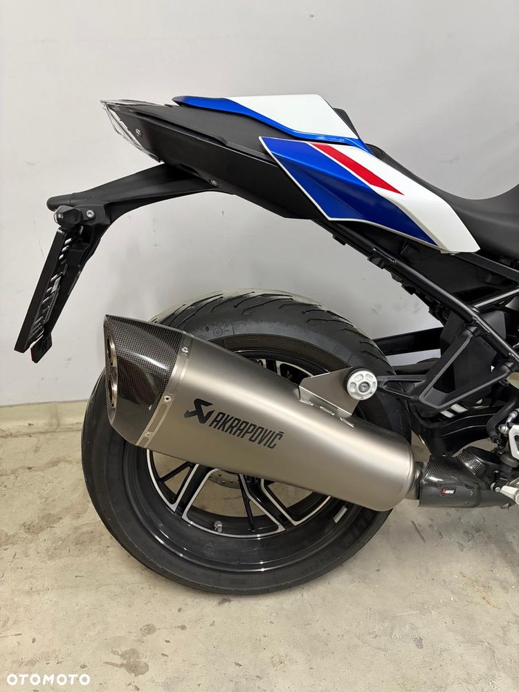 BMW RS - 16