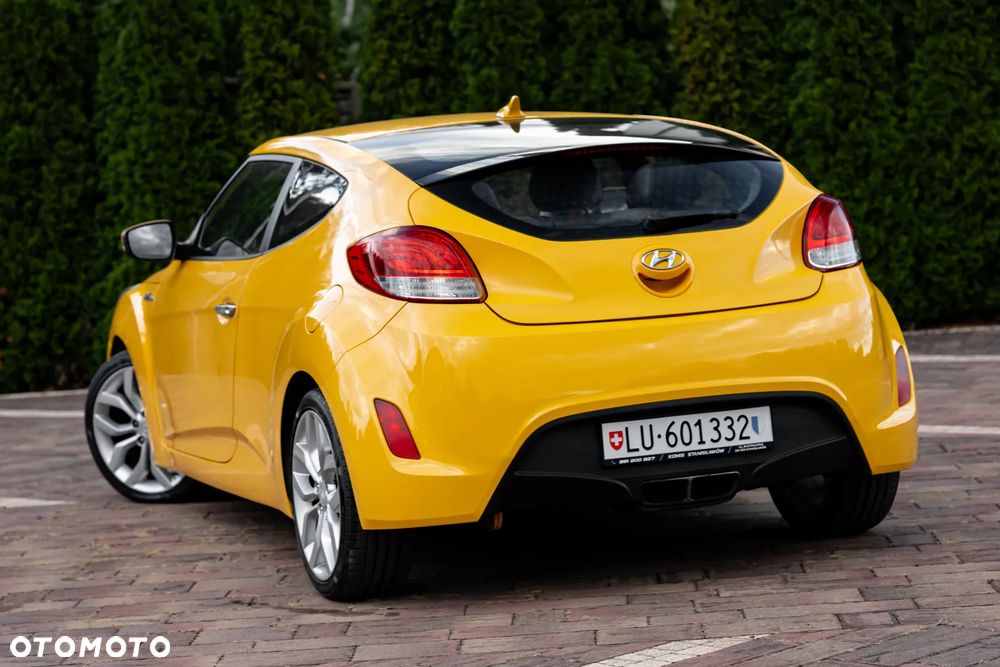 Hyundai Veloster 1.6 Style - 12
