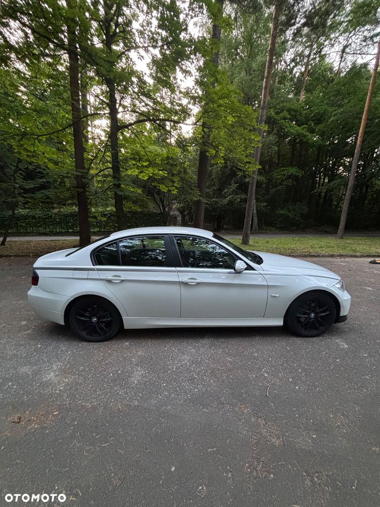 BMW Seria 3 318i - 3